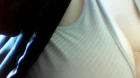 Snapshot of layannalea chatting on May 12, 9:56 pm layannalea online show from May 12, 9:56 pm