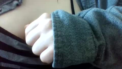 Snapshot of layannalea chatting on May 27, 9:56 pm layannalea online show from May 27, 9:56 pm