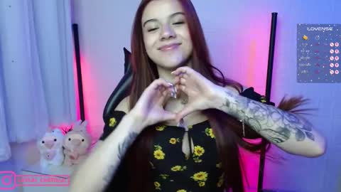 Layla online show from March 11, 1:12 pm