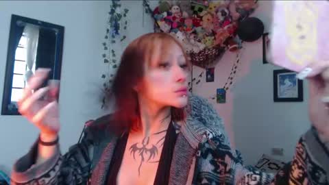 Snapshot of layla_quinn chatting on June 6, 12:43 pm layla_quinn online show from June 6, 12:43 pm