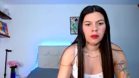 Snapshot of layla_roma chatting on August 1, 11:36 pm Lia and Rachel online show from August 1, 11:36 pm