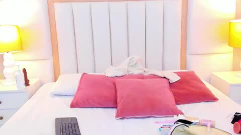 Lau online show from February 28, 7:48 pm