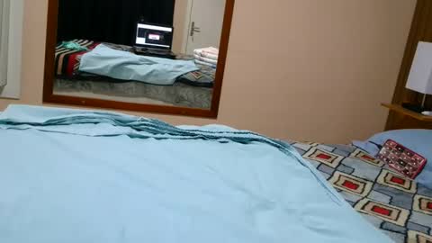 Snapshot of laylabrasil chatting on October 23, 1:16 am kelly online show from October 23, 1:16 am