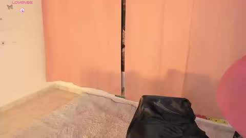 LAYLA online show from September 11, 11:38 pm