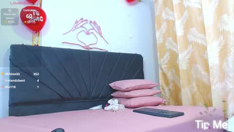 laylafoxy_tay online show from February 26, 6:04 am