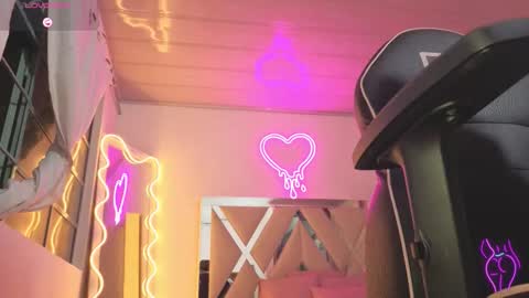 laylafoxy_tay online show from October 24, 3:14 am