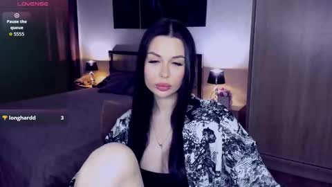 laylagreat online show from December 1, 5:51 pm