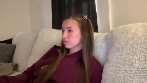 laylahlaylah1 online show from October 25, 5:51 pm