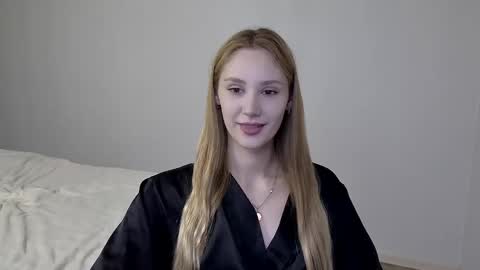 Snapshot of laylla001 chatting on December 4, 5:38 am Laylla001 online show from December 4, 5:38 am