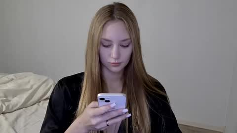 Snapshot of laylla001 chatting on December 20, 10:38 am Laylla001 online show from December 20, 10:38 am