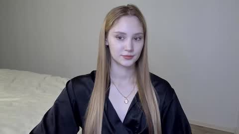 Snapshot of laylla001 chatting on January 3, 5:50 am Laylla001 online show from January 3, 5:50 am