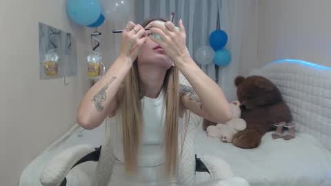 laymablast online show from September 25, 6:17 am