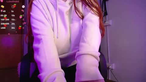 Snapshot of layna_cold chatting on February 27, 7:15 pm Vannessa online show from February 27, 7:15 pm