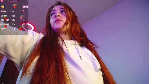 Snapshot of layna_cold chatting on March 4, 6:39 pm Vannessa online show from March 4, 6:39 pm