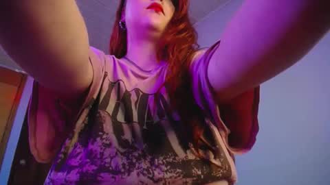 Snapshot of layna_cold chatting on March 5, 6:45 pm Vannessa online show from March 5, 6:45 pm