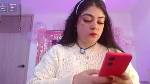 Snapshot of layna_cold chatting on February 7, 12:20 pm Vannessa online show from February 7, 12:20 pm