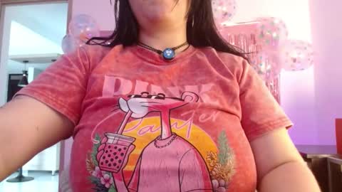 Snapshot of layna_cold chatting on February 12, 12:44 pm Vannessa online show from February 12, 12:44 pm