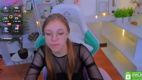 layriantavee online show from January 10, 7:46 am