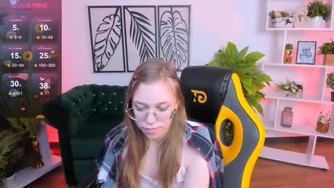 layriantavee online show from February 23, 10:06 am