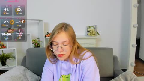 layriantavee online show from September 30, 1:27 pm