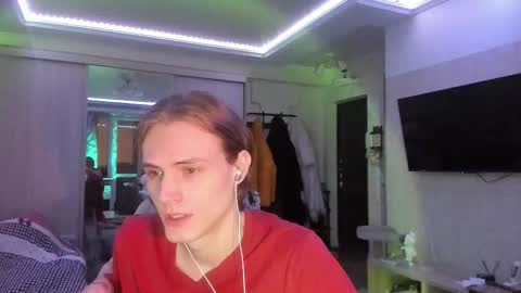 Snapshot of lazaret1k chatting on February 1, 6:50 pm Vladi online show from February 1, 6:50 pm