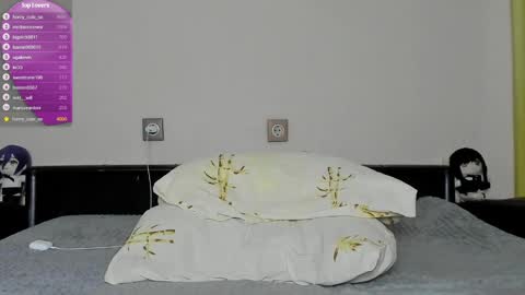 Alex online show from February 19, 2:01 am