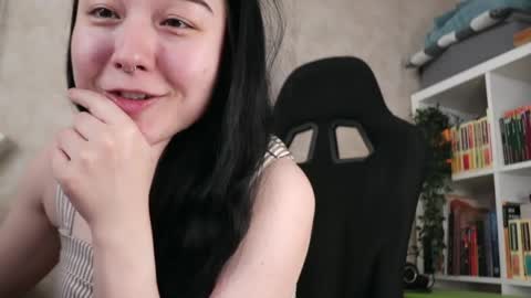 Snapshot of lazynut chatting on May 26, 3:46 am Lisa online show from May 26, 3:46 am