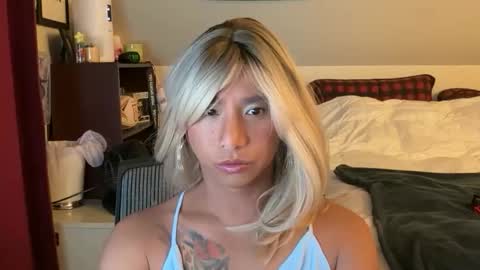 lbffemme online show from November 19, 2:00 am