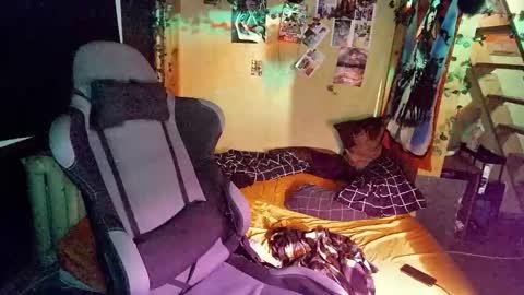 Snapshot of lblcblxep chatting on October 21, 9:59 pm Tora online show from October 21, 9:59 pm