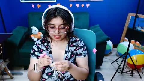 lcherryblossoml online show from October 10, 2:32 am