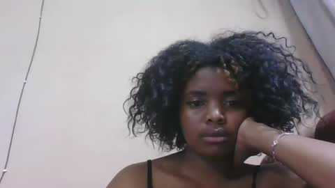 lea96546 online show from November 28, 5:37 pm