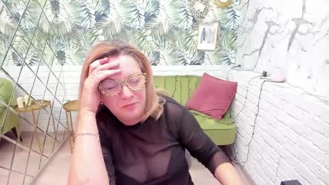 Lea online show from January 5, 11:15 am