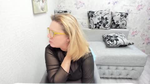 Lea online show from January 21, 7:17 pm