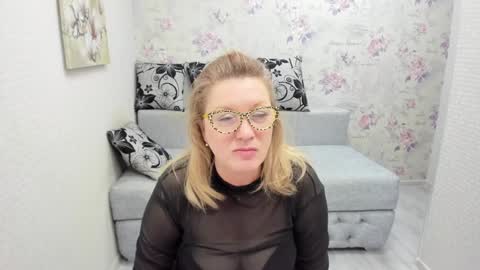 Lea online show from February 2, 11:08 am