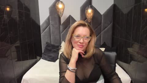 Lea online show from February 4, 7:33 pm