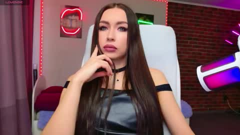 lea_loon online show from March 21, 9:36 am