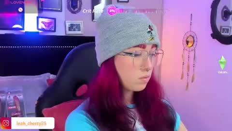 Leah online show from July 11, 10:55 pm