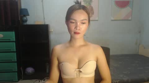 leah_fucker online show from March 30, 10:44 pm