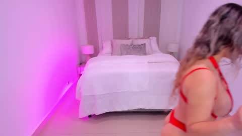 Leah  Greyy online show from November 18, 11:25 am