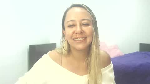 leah_susman online show from October 1, 2:17 am