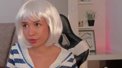 Snapshot of leahaltomm chatting on October 17, 7:16 pm leahaltomm online show from October 17, 7:16 pm