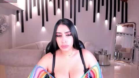 leahlombardi_ online show from October 1, 3:23 am