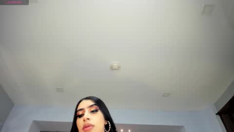 leahlombardi_ online show from December 18, 2:50 am