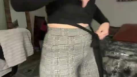 Leah Sparkles online show from January 5, 5:27 pm