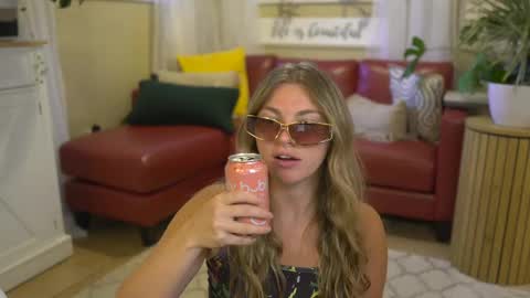 Snapshot of leahsunshine chatting on September 12, 1:38 am OnlyFans leahsunshine1 online show from September 12, 1:38 am