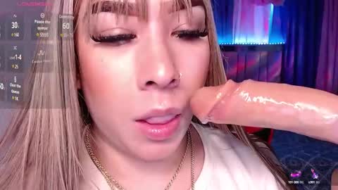 leah online show from January 3, 11:35 am