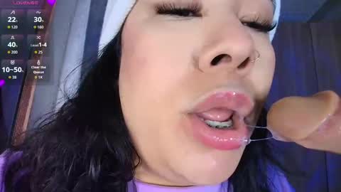 leah online show from October 4, 11:08 am