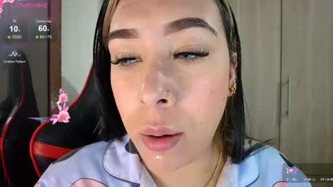 leah online show from July 13, 9:01 am