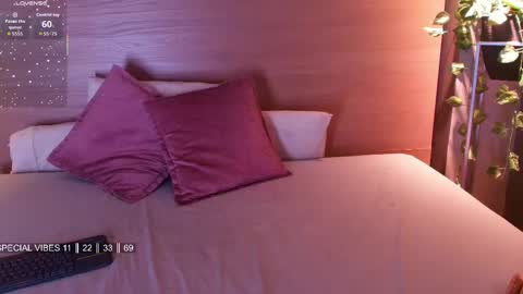 Hey Im Lea online show from September 18, 10:23 pm