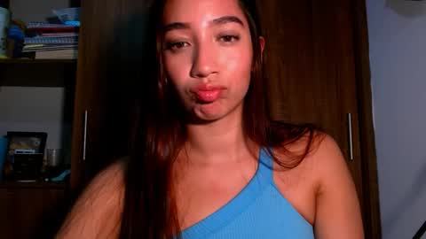 leanaalhub online show from December 18, 5:02 am